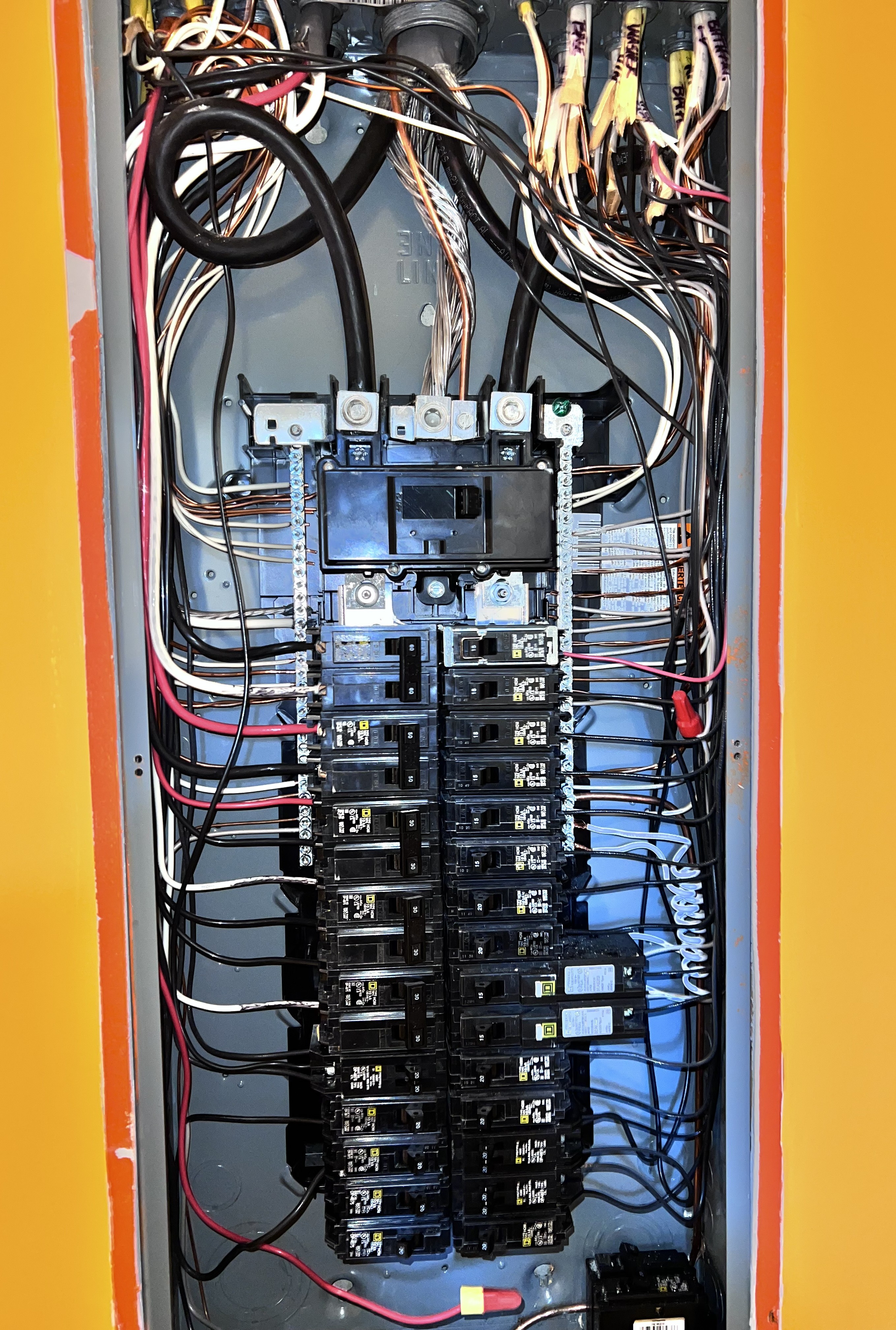 ⚡ Signs You Need an Electrical Panel Upgrade in Shenandoah Valley